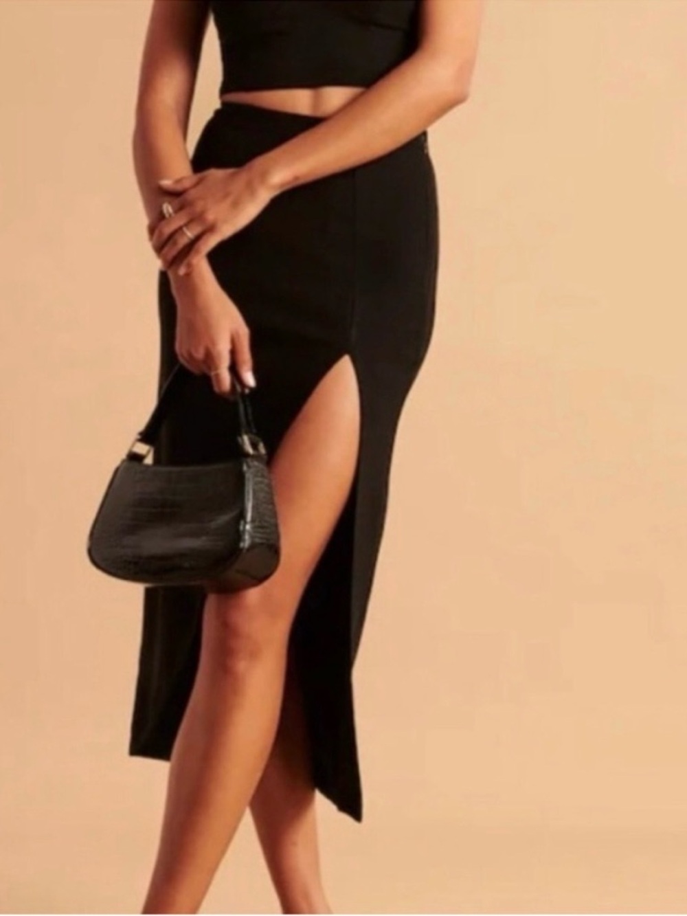 Abercrombie and Fitch Elevated Ponte High Waist Black Midi Skirt. Size: XSP